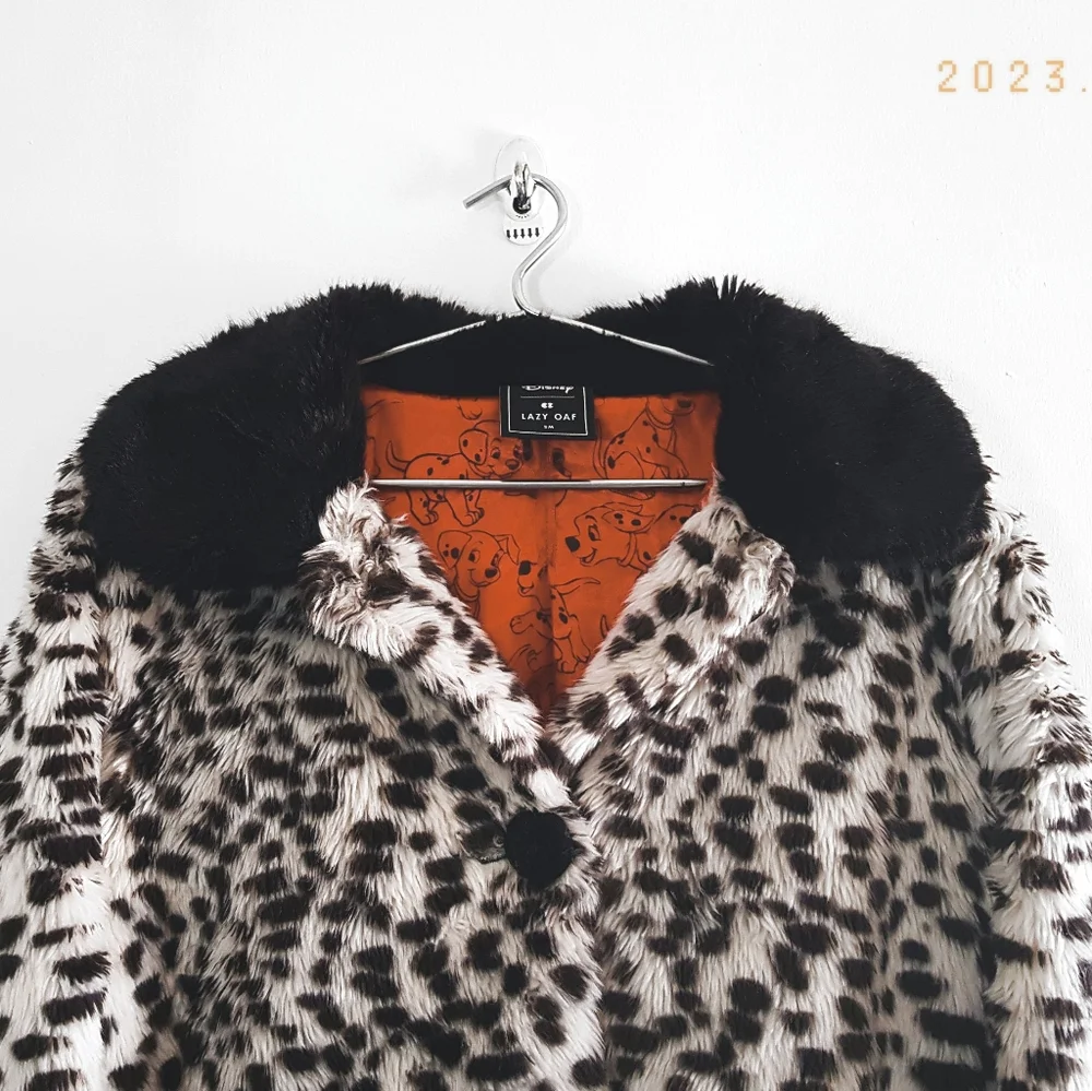 Lazy Oaf × Disney Collaboration Cruella de Vil Coat - Size Medium - Picture 2 of 4